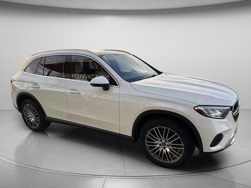 New 2026 Mercedes-Benz GLC 300 GLC 300 image 7