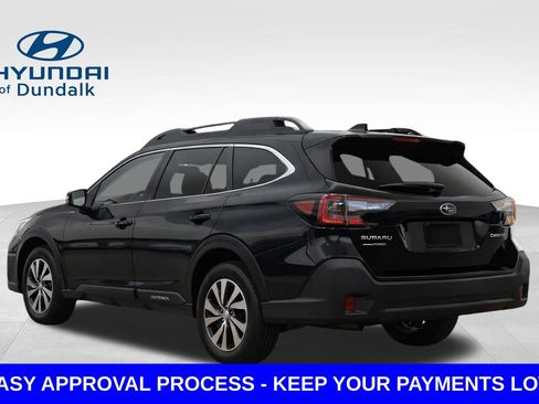 Used 2024 Subaru Outback Premium AWD/4WD image 2