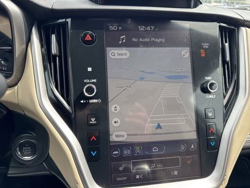 Used 2025 Subaru Outback Limited image 13