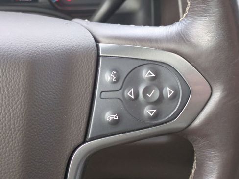 Used 2017 Chevrolet Suburban LT w/ LT Signature Package image 26