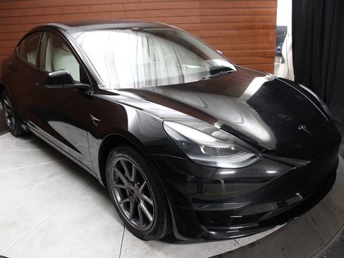 Used 2022 Tesla Model 3 image 13