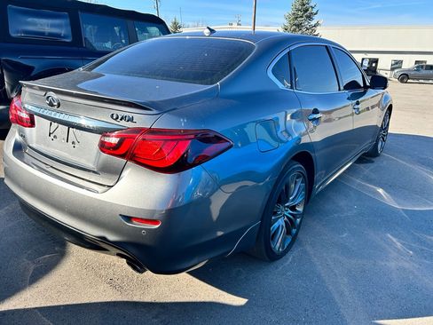 Used 2017 INFINITI Q70 L 3.7 image 5