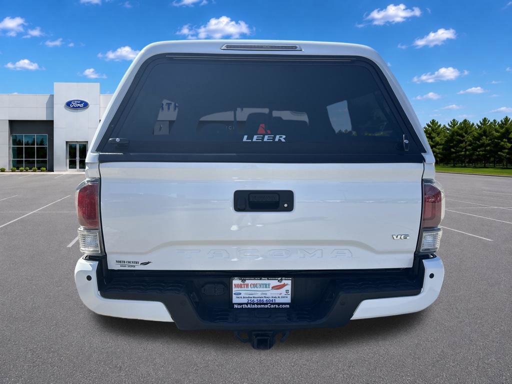 Used 2022 Toyota Tacoma TRD Sport w/ Technology Package RWD image 10