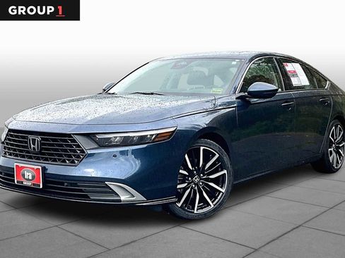 Used 2024 Honda Accord Touring image 1