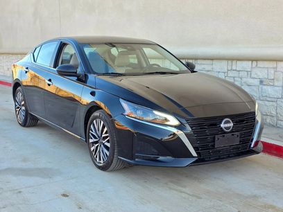 Used 2025 Nissan Altima 2.5 SV