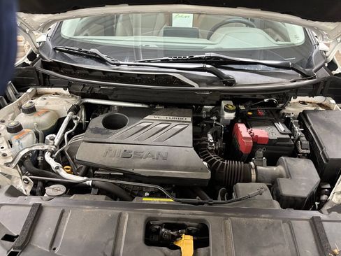 Used 2023 Nissan Rogue SV AWD/4WD image 9
