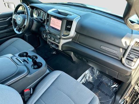 Used 2024 RAM 2500 Big Horn AWD/4WD image 28