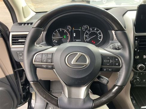 Used 2023 Lexus GX 460 Premium w/ Premium Package image 20
