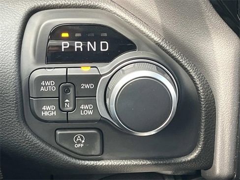 Certified 2025 RAM 1500 Big Horn image 35