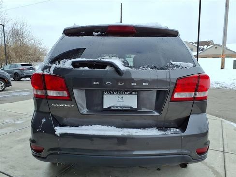 Used 2019 Dodge Journey SE image 6