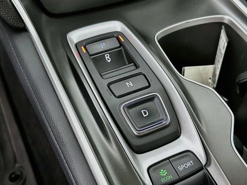 Used 2018 Honda Accord Touring image 17