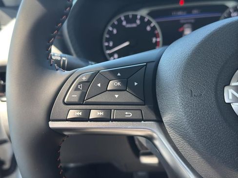 New 2025 Nissan Sentra SR image 19