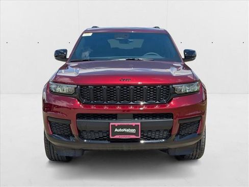 New 2025 Jeep Grand Cherokee L Altitude AWD/4WD image 6