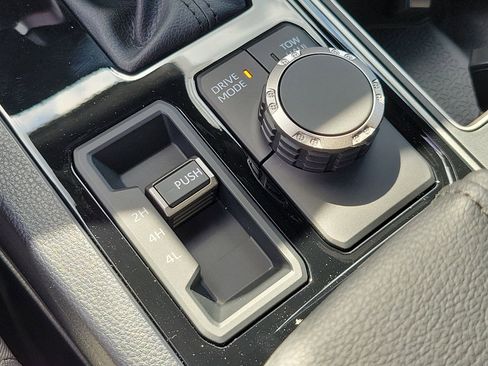 New 2026 Toyota Tundra SR5 AWD/4WD image 27