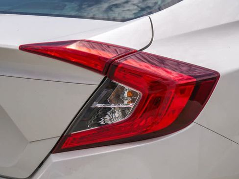 Used 2016 Honda Civic EX image 10
