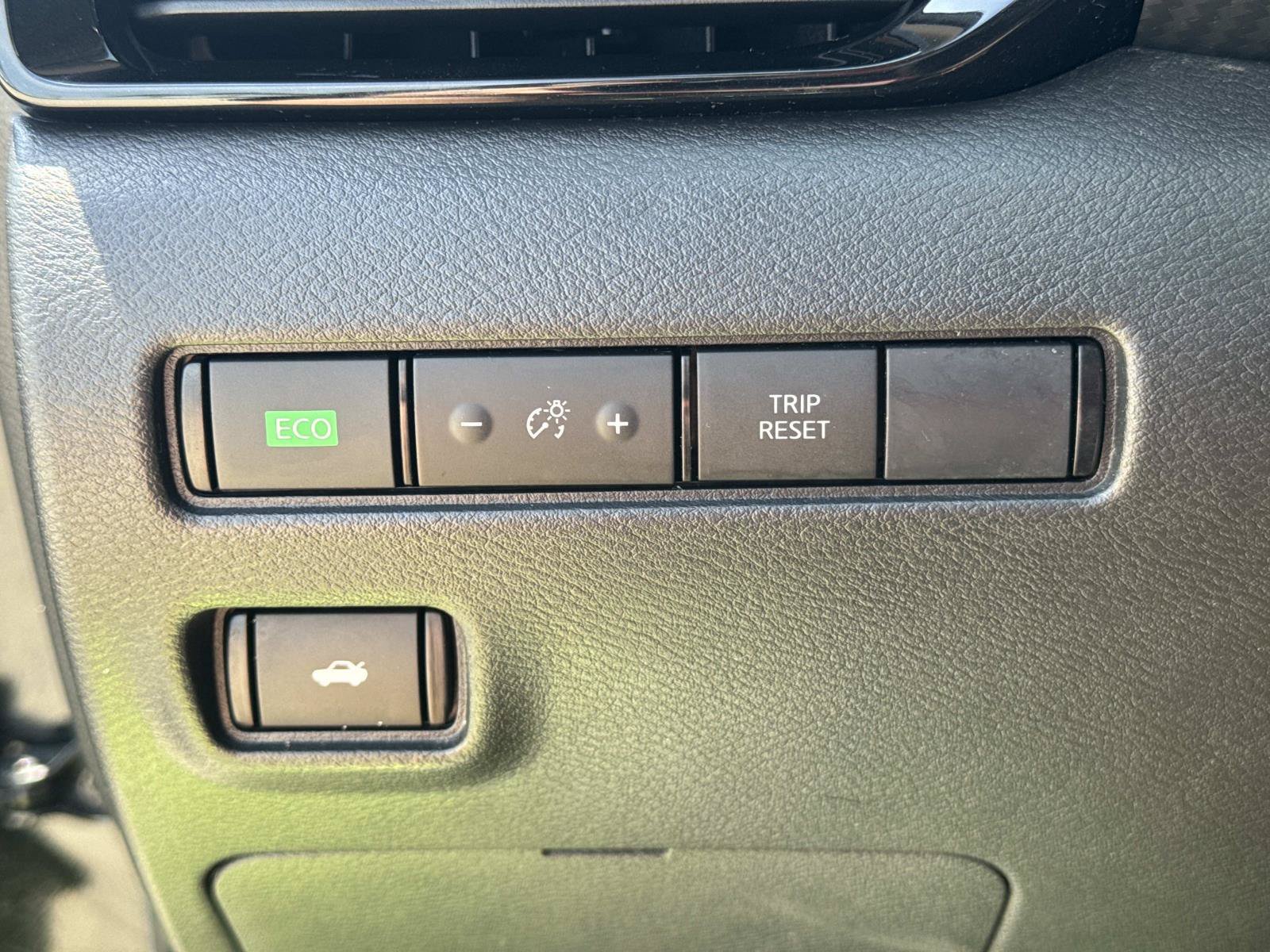 Used 2022 Nissan Sentra SV FWD image 20