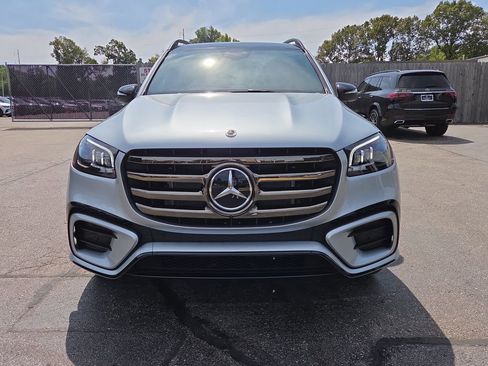 New 2026 Mercedes-Benz GLS 450 GLS 450 image 8