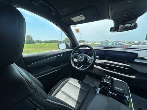 Used 2025 Buick Enclave Sport Touring FWD image 56