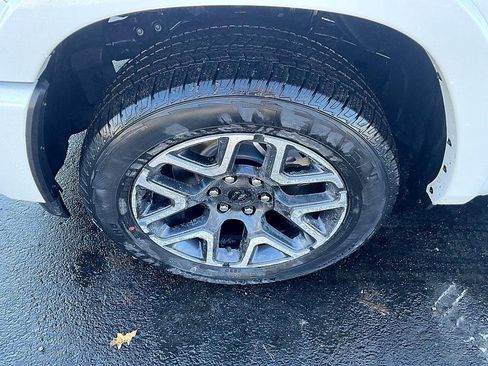 New 2026 RAM 1500 Laramie w/ Laramie Preferred Package image 11