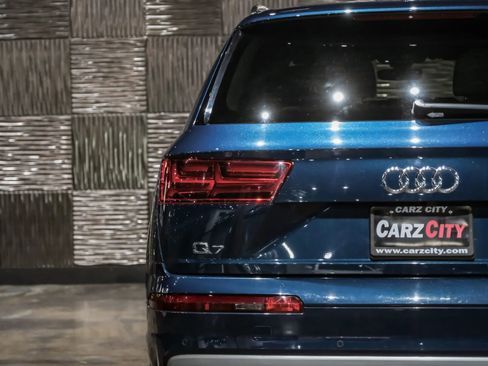 Used 2018 Audi Q7 3.0T Prestige w/ Prestige Package AWD/4WD image 40