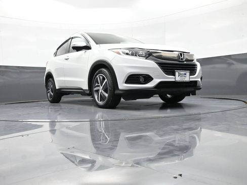 Used 2021 Honda HR-V EX-L image 27