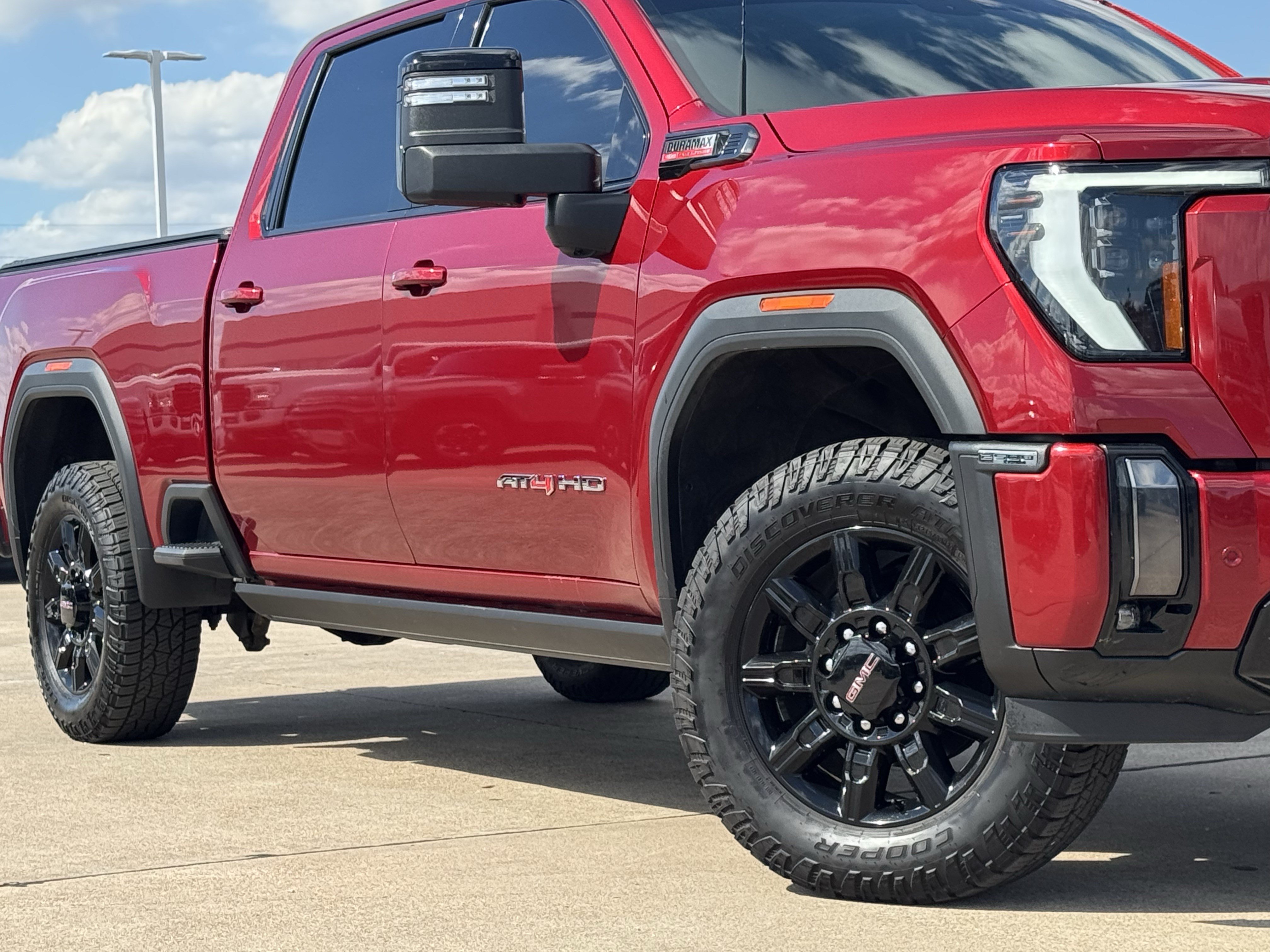 Used 2024 GMC Sierra 2500 AT4 w/ AT4 Premium Plus Package AWD/4WD image 3