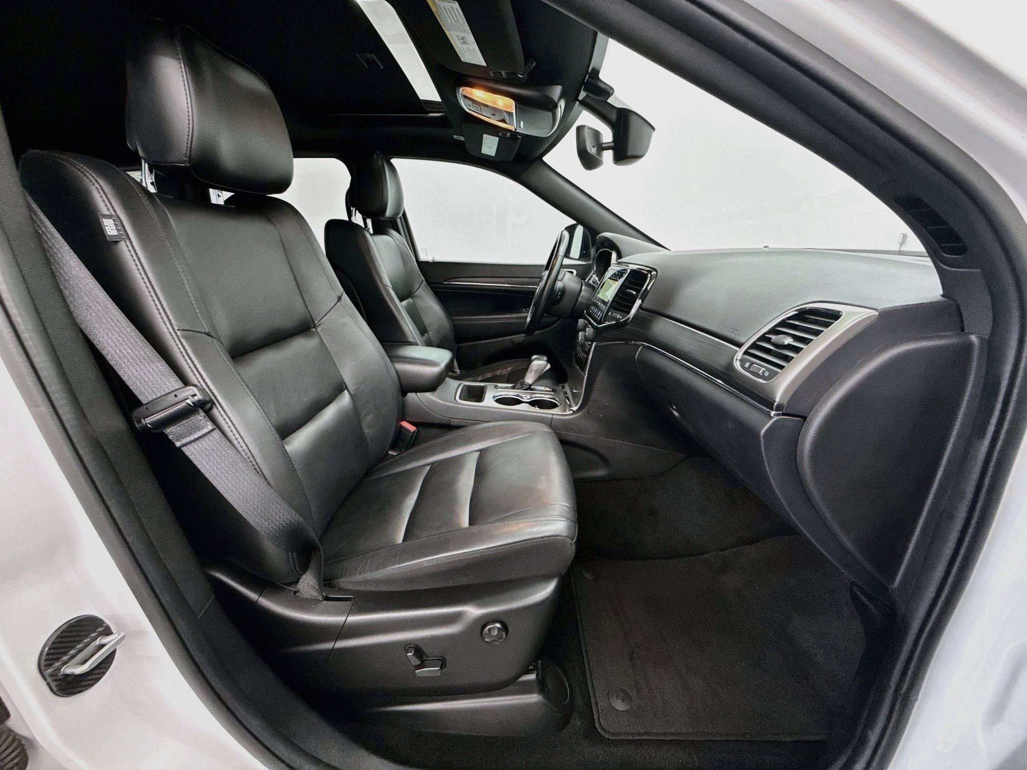 Used 2021 Jeep Grand Cherokee Limited RWD image 34