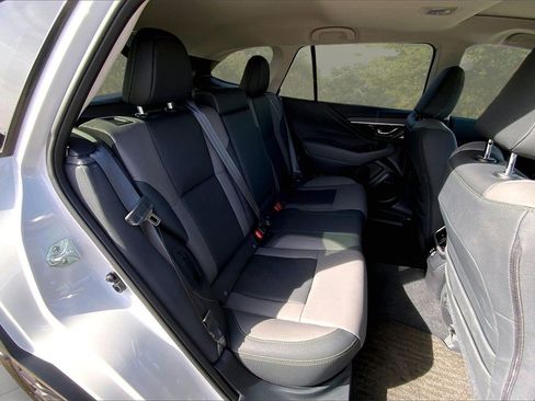 Certified 2025 Subaru Outback Onyx Edition image 24