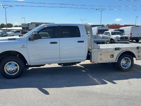 Used 2023 RAM 3500 SLT w/ Quick Order Package 2YG SLT AWD/4WD image 3