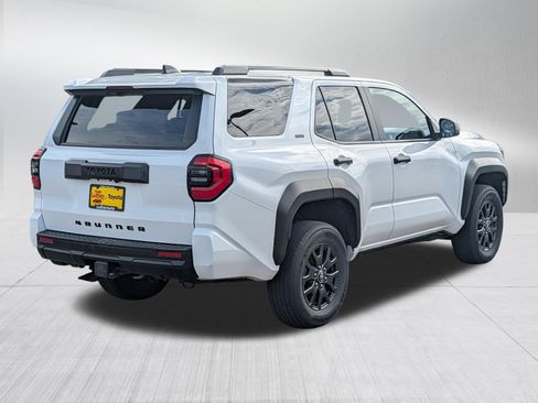Certified 2025 Toyota 4Runner SR5 AWD/4WD image 7