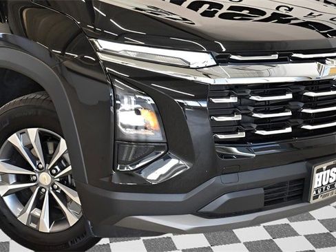 Used 2025 Chevrolet Equinox LT image 15