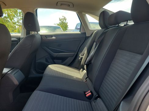 Used 2024 Volkswagen Jetta S image 9