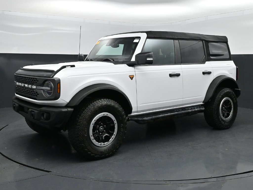 Used 2023 Ford Bronco Badlands w/ Sasquatch Package AWD/4WD image 1