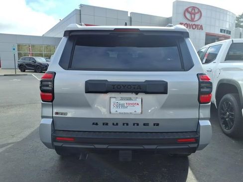 New 2026 Toyota 4Runner SR5 image 2