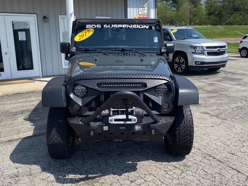 Used 2017 Jeep Wrangler Unlimited Sport w/ Quick Order Package 24S AWD/4WD image 8