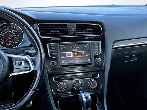 Used 2017 Volkswagen GTI S image 9