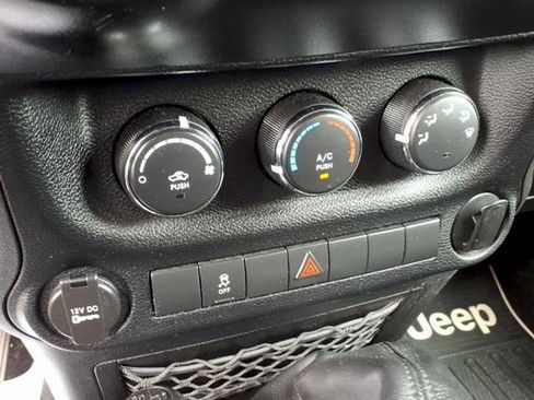 Used 2012 Jeep Wrangler Sport image 22