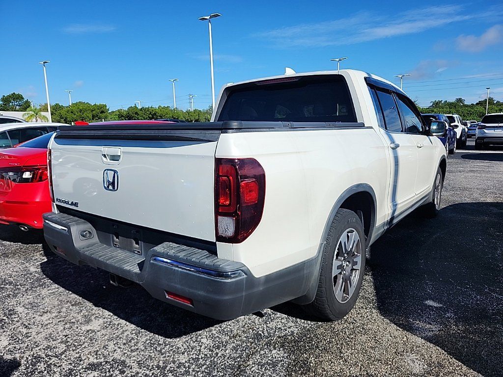 Used 2017 Honda Ridgeline RTL-T image 3