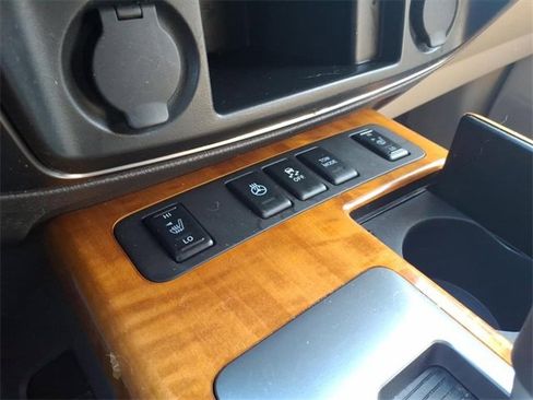 Used 2014 Nissan Armada Platinum w/ Platinum Reserve Package image 20