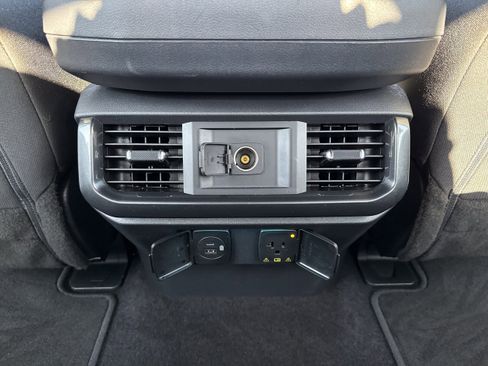 Certified 2022 Ford F150 XLT w/ Equipment Group 302A High image 30