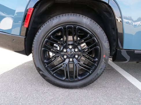 New 2026 Jeep Grand Wagoneer Limited image 12