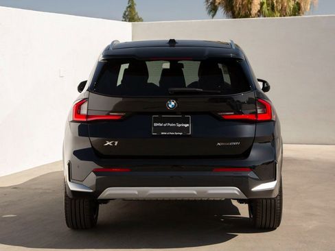 Certified 2025 BMW X1 xDrive28i w/ Convenience Package image 7