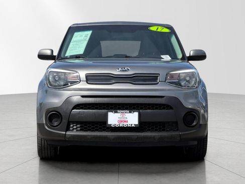 Used 2017 Kia Soul Base image 8