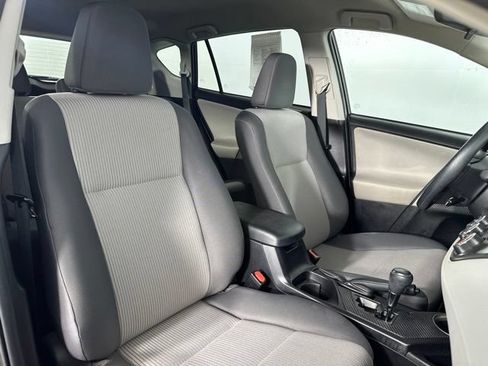 Used 2014 Toyota RAV4 LE AWD/4WD image 26