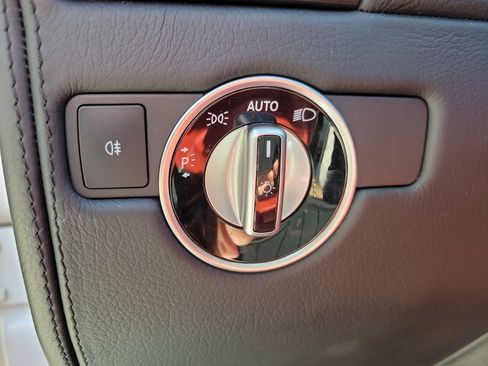 Used 2017 Mercedes-Benz G 550 image 28