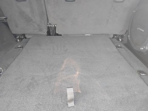 Used 2022 Jeep Wrangler Unlimited Rubicon w/ Cold Weather Group image 15