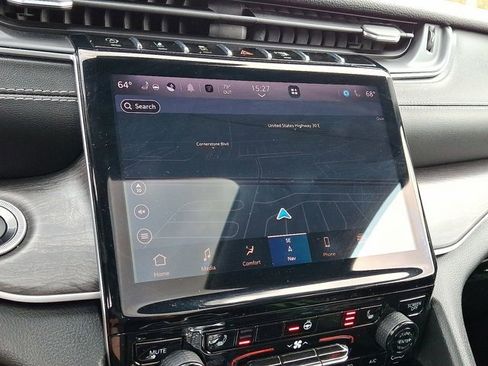 Certified 2022 Jeep Grand Cherokee L Limited image 22