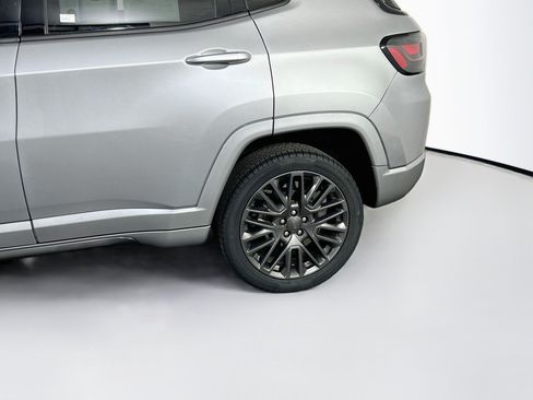 Used 2022 Jeep Compass High Altitude AWD/4WD image 30