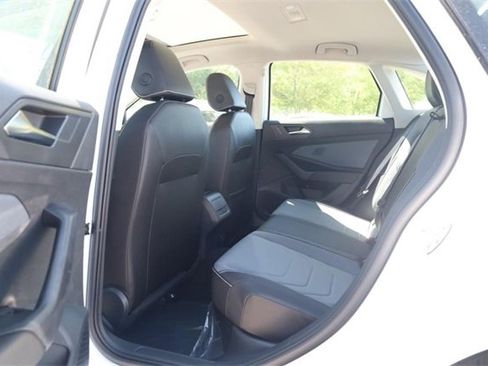 New 2025 Volkswagen Jetta SEL image 21