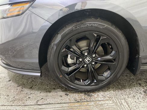 Certified 2025 Honda Accord SE image 10